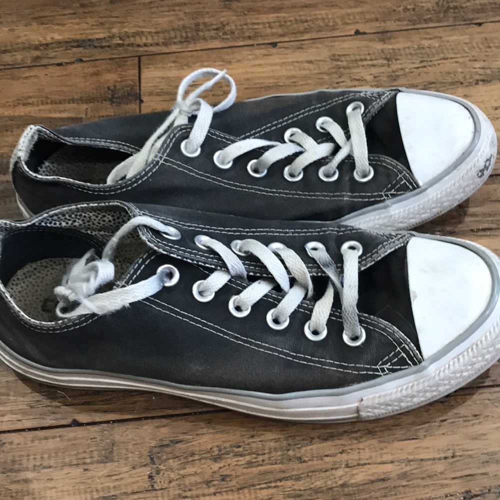Very worn converse